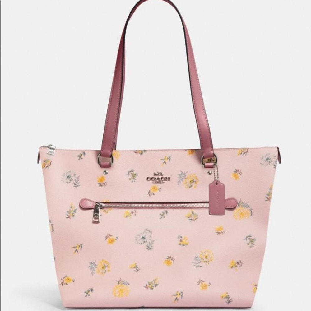 NWT⭐️ Coach gallery tote in dandelion floral print